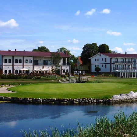 Golfpark Strelasund Süderholz エクステリア 写真