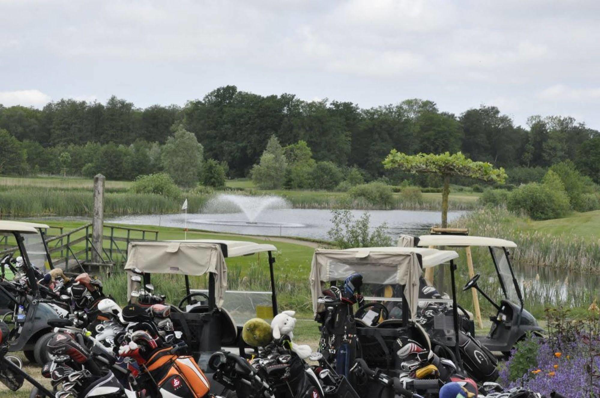 Golfpark Strelasund Süderholz エクステリア 写真